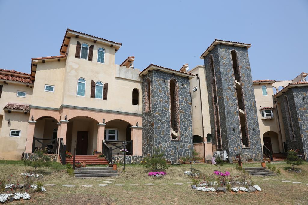 Miallet Pension Hongcheon Exterior photo